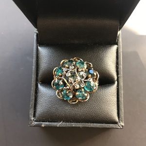 Ring vintage Blue stone scrolls on top